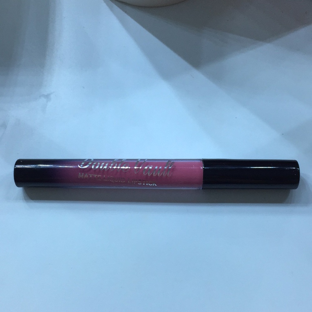 Matte Liquid Lipstick (Dolly)